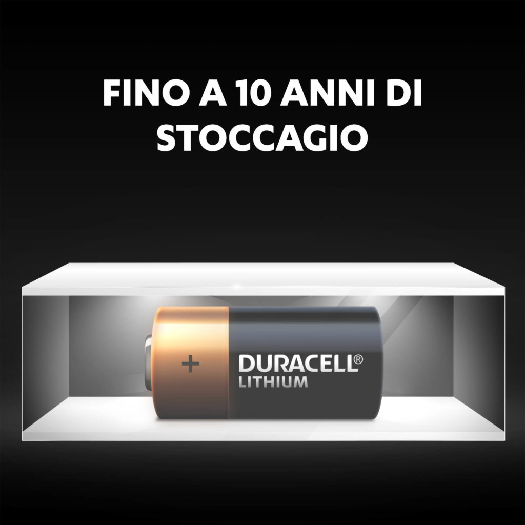 Le batterie al litio CR2 ad alta potenza Duracell rimangono fresche e alimentate per un massimo di 10 anni nell'archiviazione ambientale